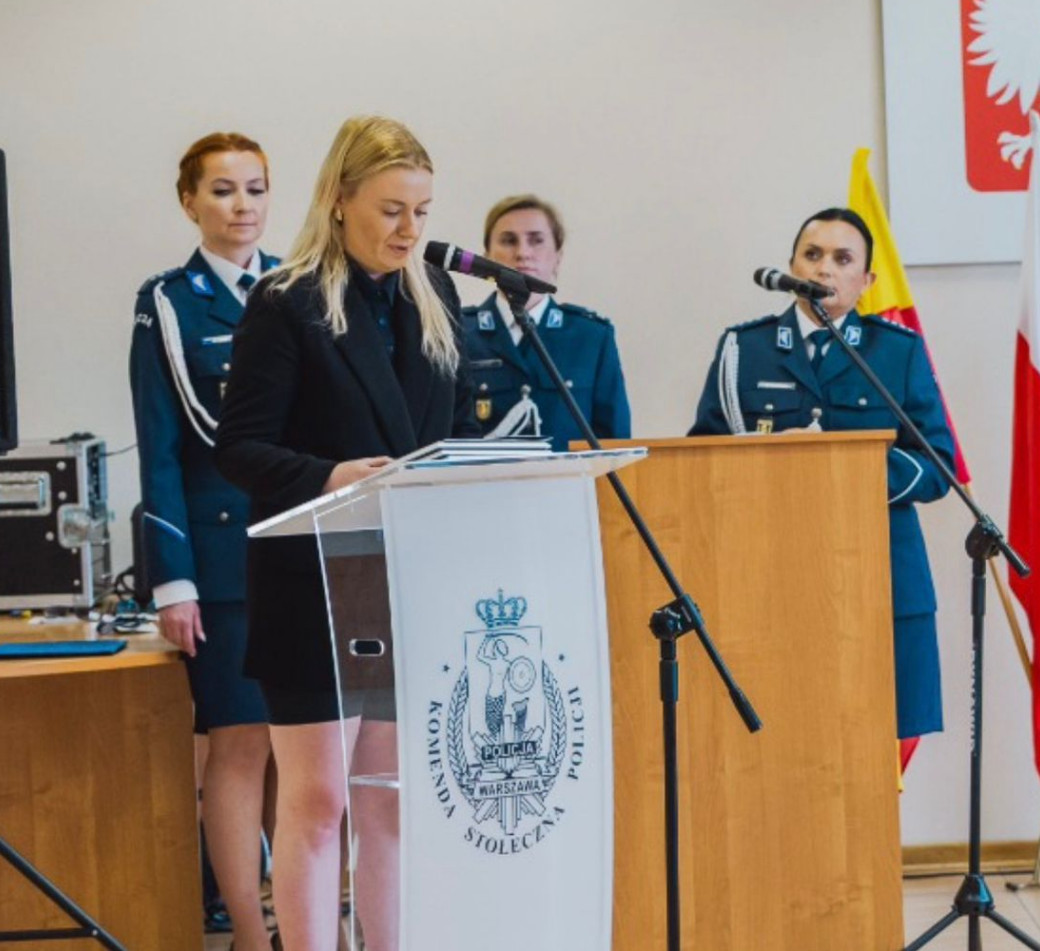 Monika Ślusarczyk na uroczystości policyjnej